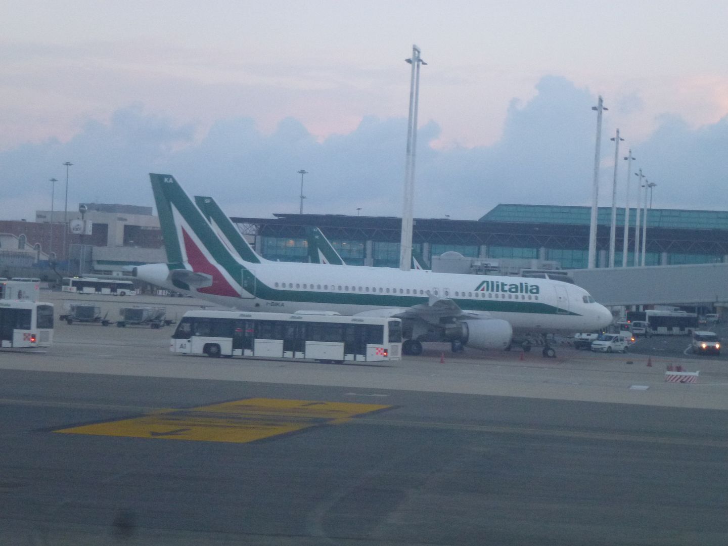 Review of Alitalia flight from Rome to Paris in Business